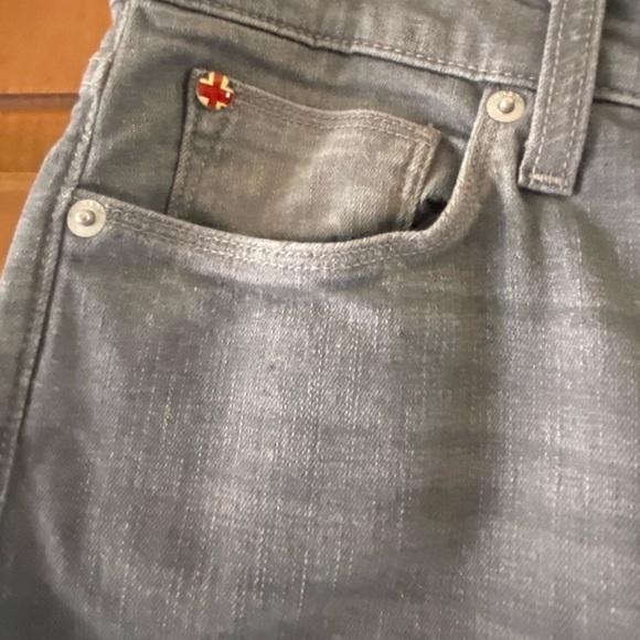 Hudson Krista Super Skinny Gray Jeans Low-Rise
Stretch Your new go-to gray jeans - Picture 4 of 12